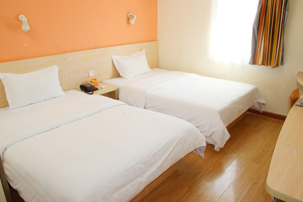 7Days Inn Lhasa Jokhang Branch Extérieur photo