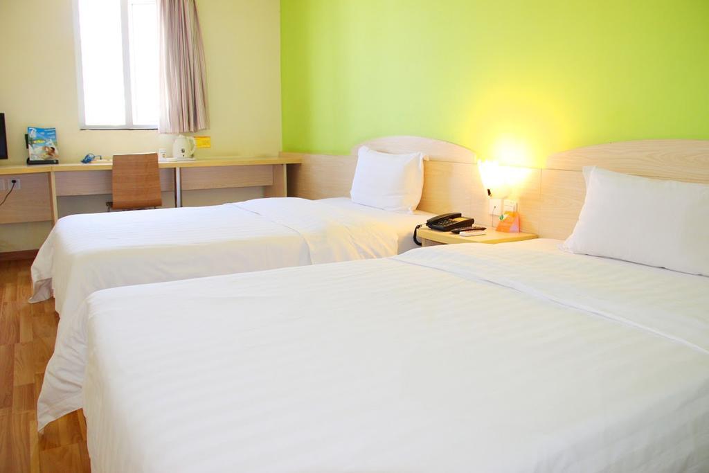 7Days Inn Lhasa Jokhang Branch Extérieur photo