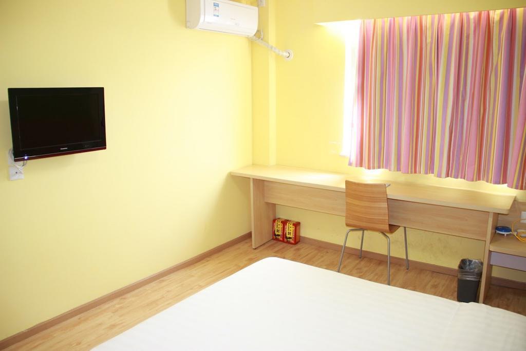 7Days Inn Lhasa Jokhang Branch Extérieur photo